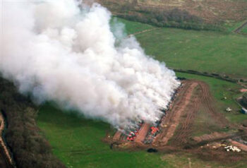 Outdoor livestock carcass cremation, UK, 2001, smoke plume